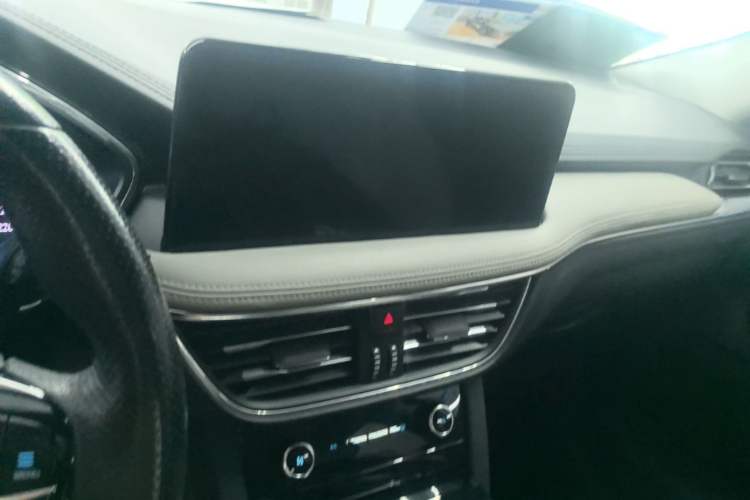 Used Ford Escape 2020 EcoBoost 245 4x4 Enjoyment Model Audio And AC Panel