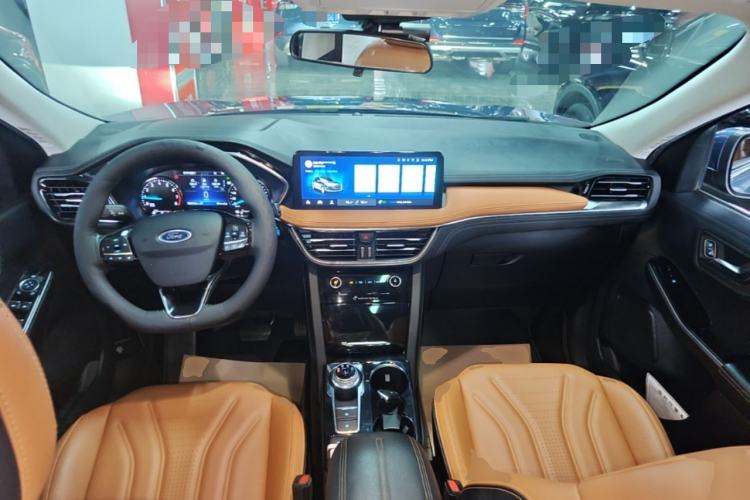 Used Ford Escape 2020 EcoBoost 245 Two-Wheel-Drive Titanium Edition Center Console