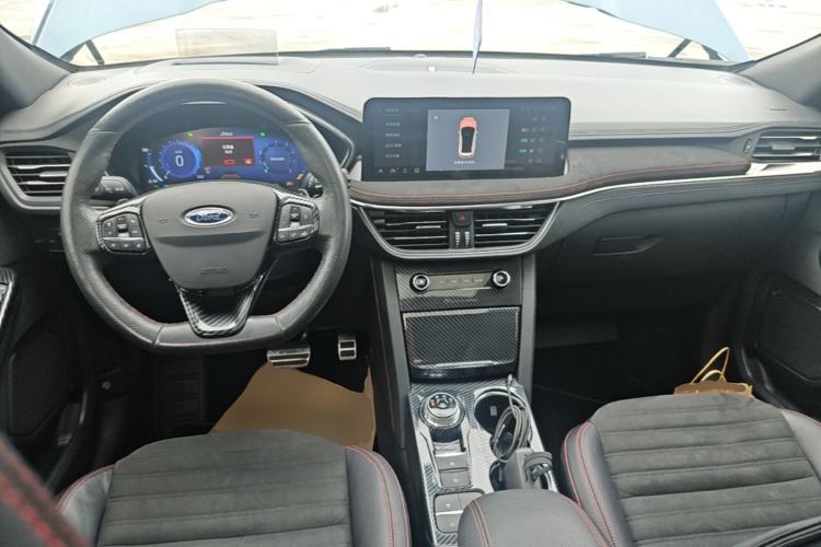 Used Ford Escape 2020 EcoBoost 245 Four-Wheel Drive ST-LINE Deluxe Edition Center Console