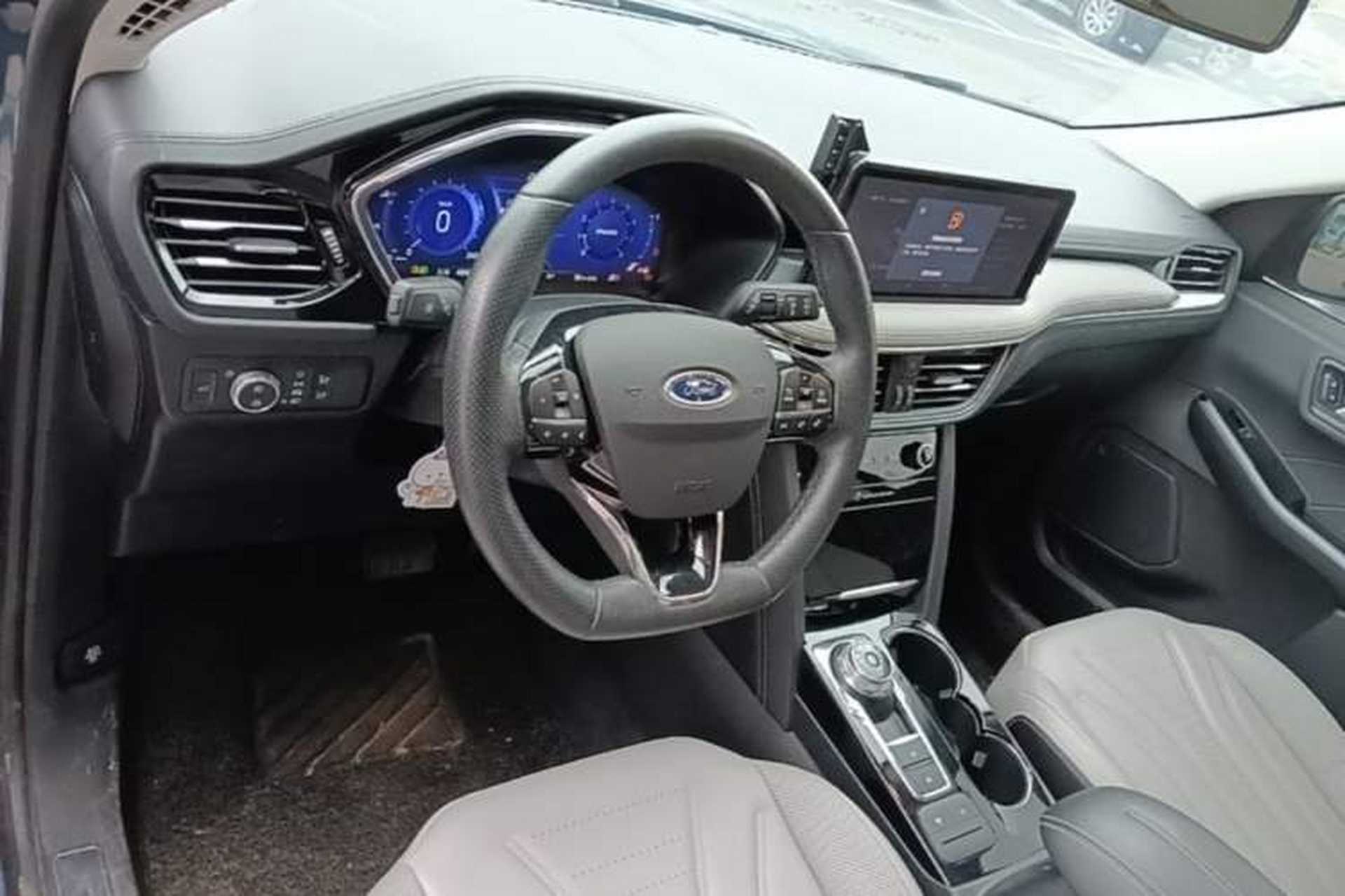 Used Ford Escape 2020 EcoBoost 245 Four-Wheel Drive Luxury Edition Center Console