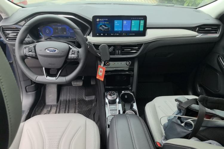 Used Ford Escape 2020 EcoBoost 245 Two-Wheel Drive Smart & Enjoyment Model Center Console
