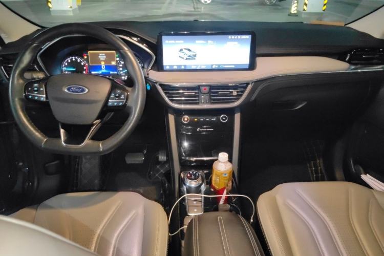 Used Ford Escape 2020 EcoBoost 245 Two-Wheel-Drive Titanium Edition Center Console