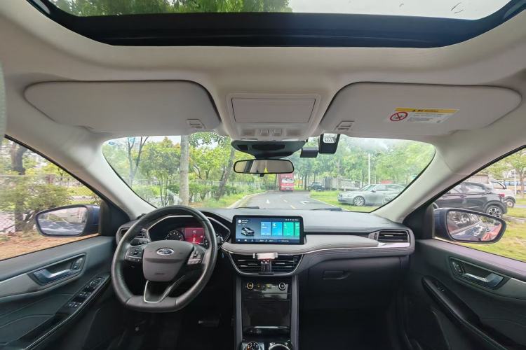 Used Ford Escape 2020 EcoBoost 245 Two-Wheel Drive Smart & Enjoyment Model Center Console