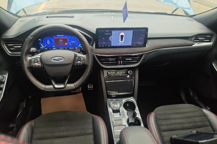 Used Ford Escape 2020 EcoBoost 245 Four-Wheel Drive ST-LINE Deluxe Edition Center Console
