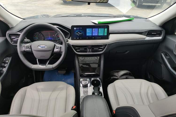 Used Ford Escape 2020 EcoBoost 245 Two-Wheel-Drive Titanium Edition Center Console