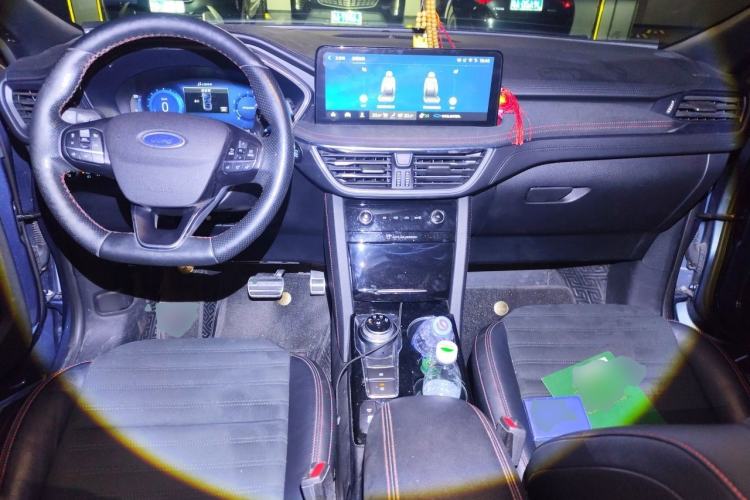 Used Ford Escape 2020 EcoBoost 245 Four-Wheel Drive ST-LINE Deluxe Edition Center Console