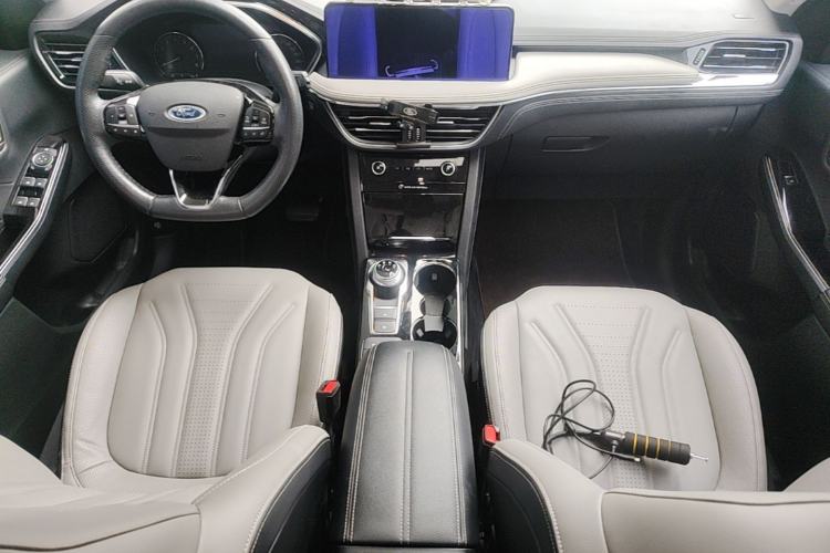 Used Ford Escape 2020 EcoBoost 245 Two-Wheel Drive Smart & Enjoyment Model Center Console