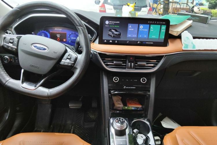 Used Ford Escape 2020 EcoBoost 245 Four-Wheel Drive Luxury Edition Center Console