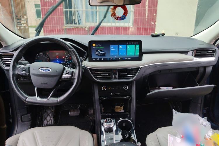 Used Ford Escape 2020 EcoBoost 245 Two-Wheel-Drive Titanium Edition Center Console