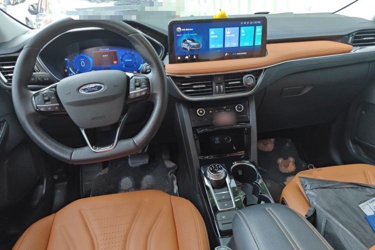 Used Ford Escape 2020 EcoBoost 245 Four-Wheel Drive Luxury Edition Center Console