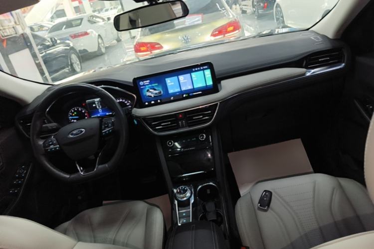 Used Ford Escape 2020 EcoBoost 245 Two-Wheel-Drive Titanium Edition Center Console