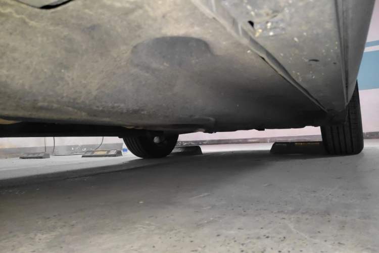 Used Ford Escape 2020 EcoBoost 245 Two-Wheel-Drive Titanium Edition Chassis Front Left