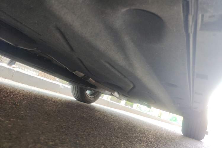 Used Ford Escape 2020 EcoBoost 245 Two-Wheel-Drive Titanium Edition Chassis Front Left