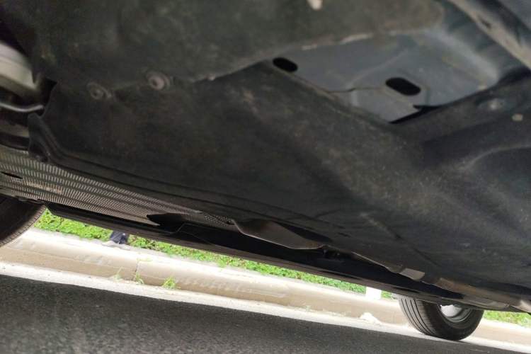 Used Ford Escape 2020 EcoBoost 245 Two-Wheel-Drive Titanium Edition Chassis Front Left