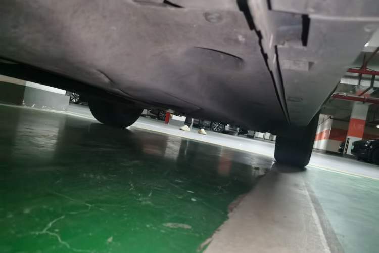 Used Ford Escape 2020 EcoBoost 245 Four-Wheel Drive Titanium Edition Chassis Front Left