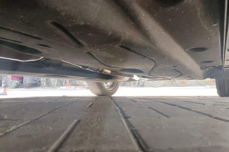 Used Ford Escape 2020 EcoBoost 245 Four-Wheel Drive ST-LINE Deluxe Edition Chassis Front Left