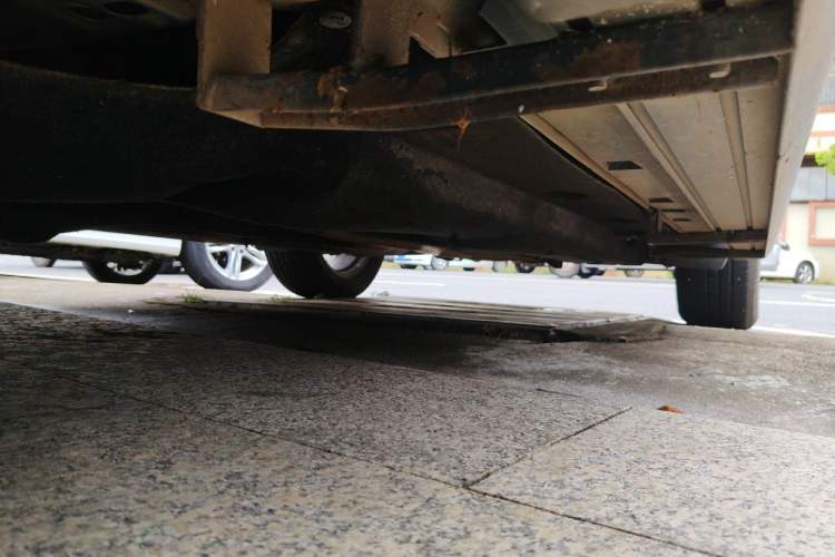 Used Ford Escape 2020 EcoBoost 245 Two-Wheel-Drive Titanium Edition Chassis Front Left