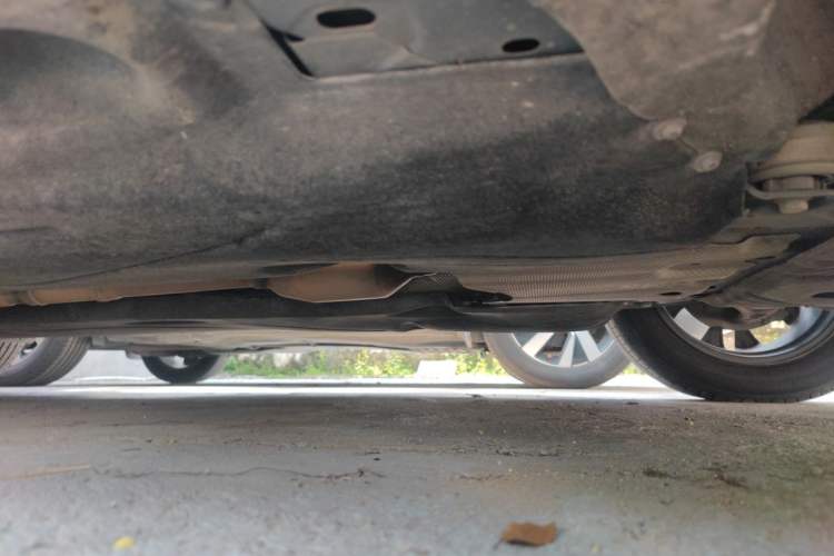 Used Ford Escape 2020 EcoBoost 245 Two-Wheel-Drive Titanium Edition Chassis Front Right