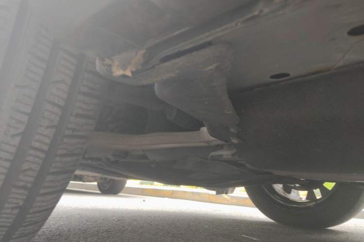 Used Ford Escape 2020 EcoBoost 245 Two-Wheel-Drive Titanium Edition Chassis Front Right