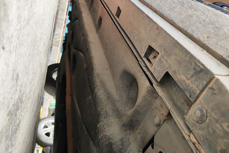 Used Ford Escape 2020 EcoBoost 245 Two-Wheel-Drive Titanium Edition Chassis Front Right