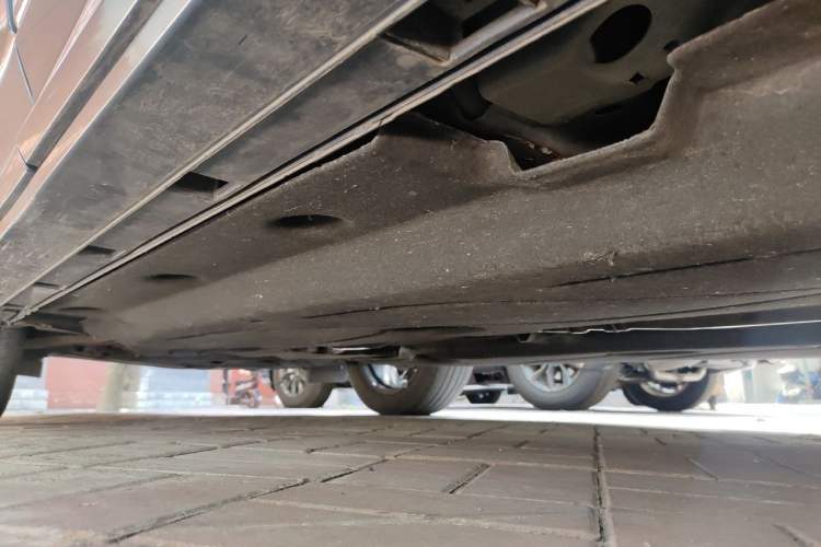 Used Ford Escape 2020 EcoBoost 245 Four-Wheel Drive ST-LINE Deluxe Edition Chassis Rear Left