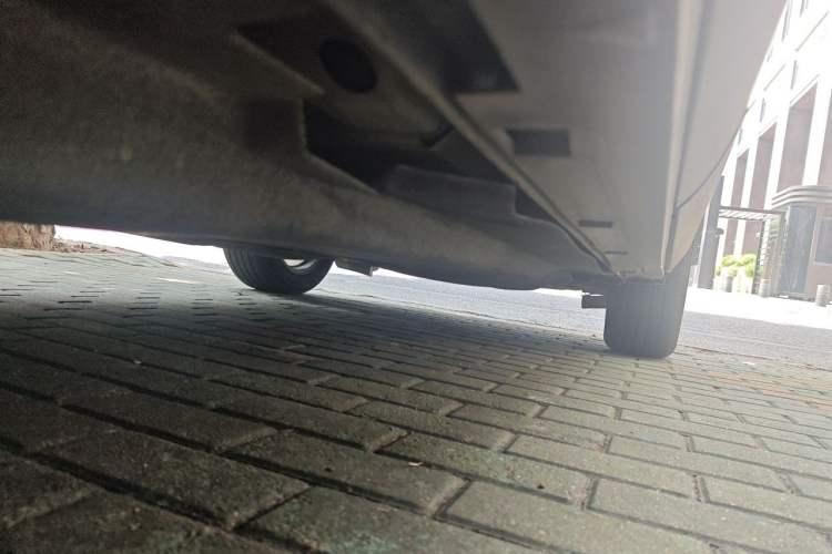 Used Ford Escape 2020 EcoBoost 245 Two-Wheel-Drive Titanium Edition Chassis Rear Right
