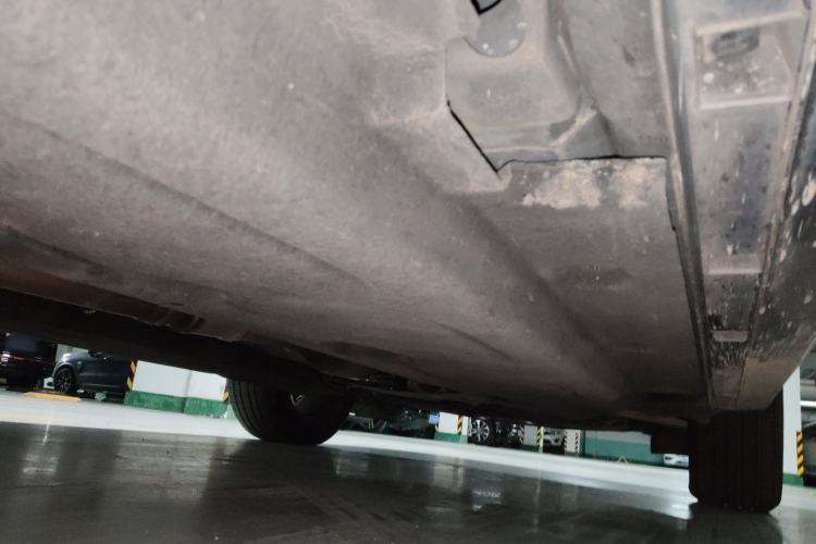 Used Ford Escape 2020 EcoBoost 245 Four-Wheel Drive ST-LINE Deluxe Edition Chassis Rear Right