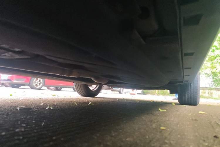 Used Ford Escape 2020 EcoBoost 245 Four-Wheel Drive Titanium Edition Chassis Rear Right
