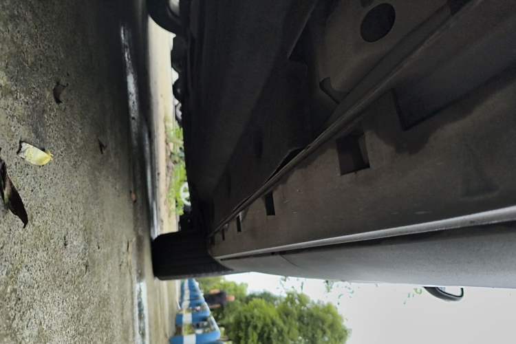 Used Ford Escape 2020 EcoBoost 245 Two-Wheel-Drive Titanium Edition Chassis Rear Right