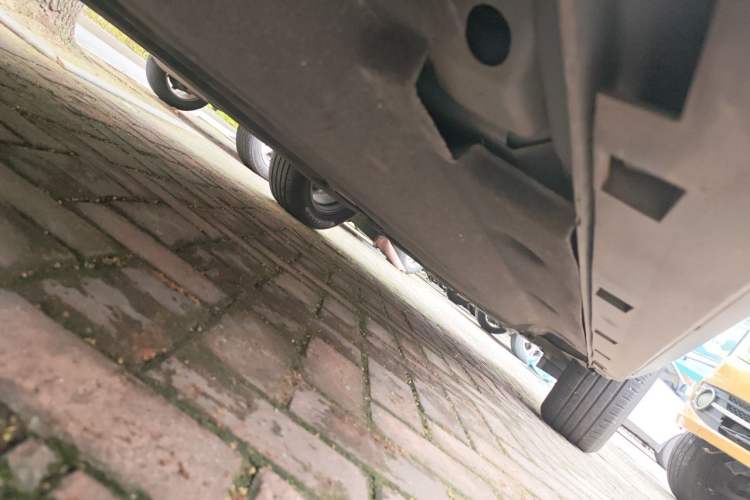 Used Ford Escape 2020 EcoBoost 245 Two-Wheel-Drive Titanium Edition Chassis Rear Right