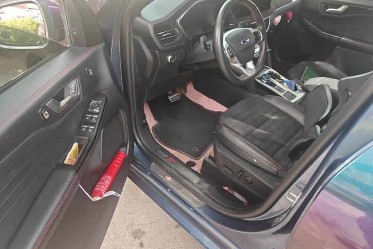 Used Ford Escape 2020 EcoBoost 245 Four-Wheel Drive ST-LINE Deluxe Edition Driver Seat