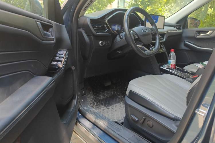 Used Ford Escape 2020 EcoBoost 245 Two-Wheel Drive Smart & Enjoyment Model Driver Seat