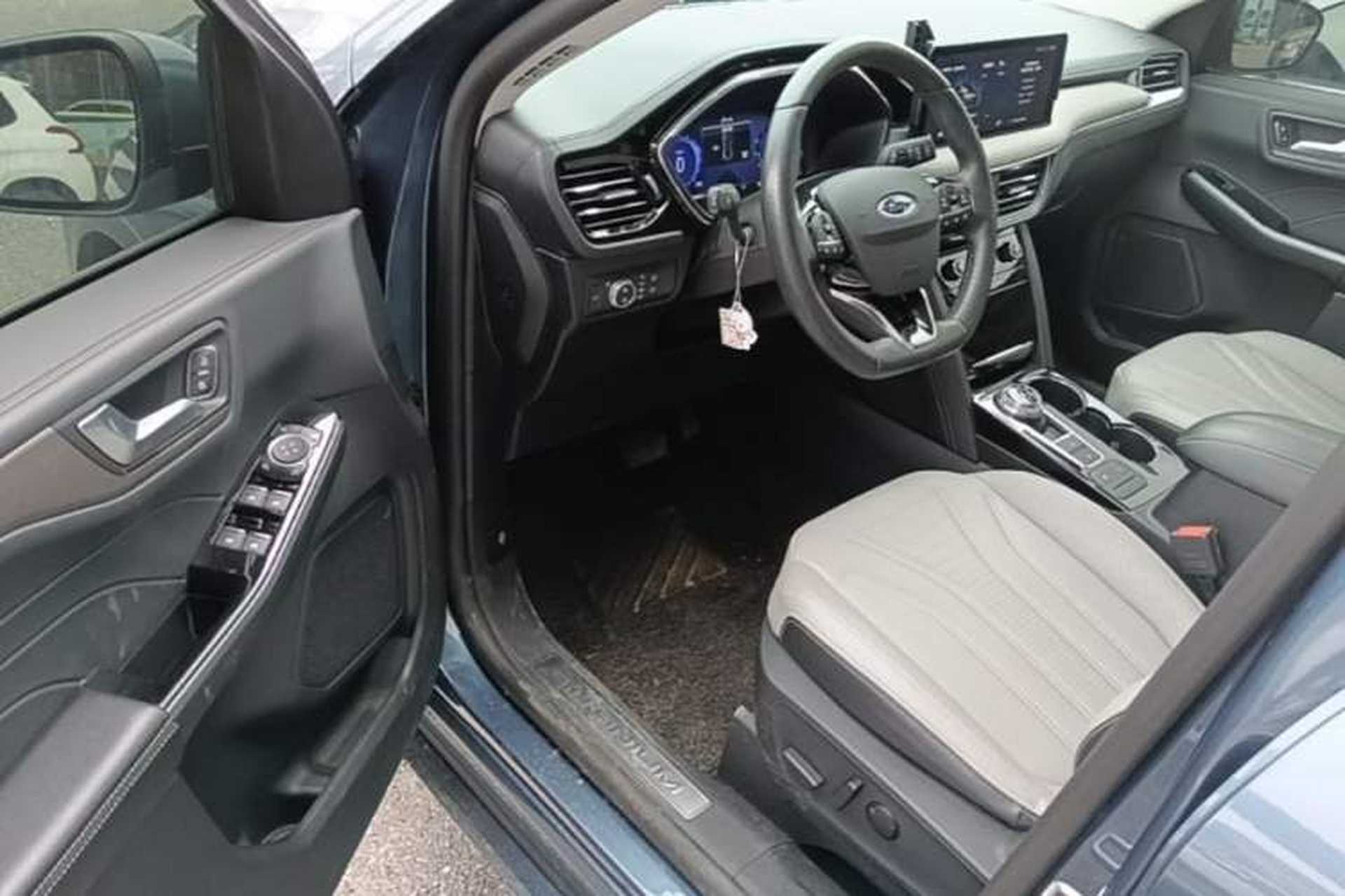 Used Ford Escape 2020 EcoBoost 245 Four-Wheel Drive Luxury Edition Driver Seat