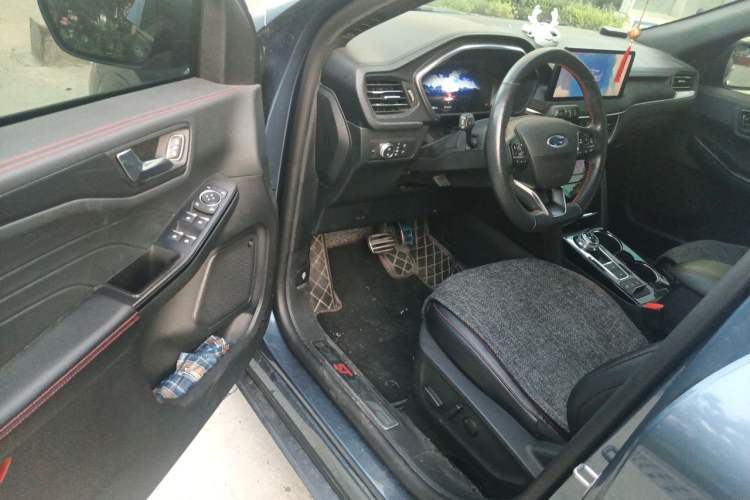 Used Ford Escape 2020 EcoBoost 245 Four-Wheel Drive ST-LINE Deluxe Edition Driver Seat