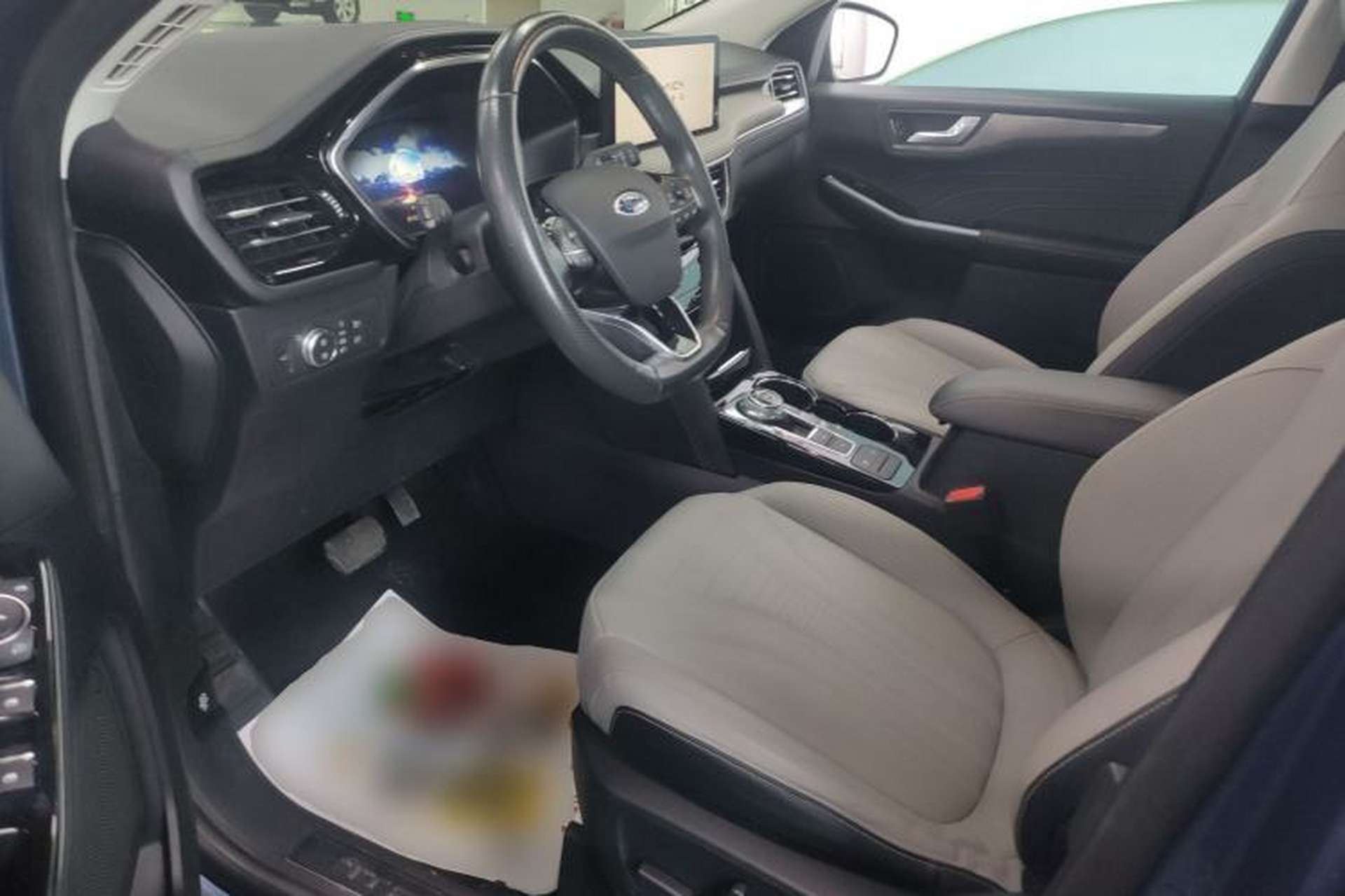 Used Ford Escape 2020 EcoBoost 245 Four-Wheel Drive Luxury Edition Driver Seat