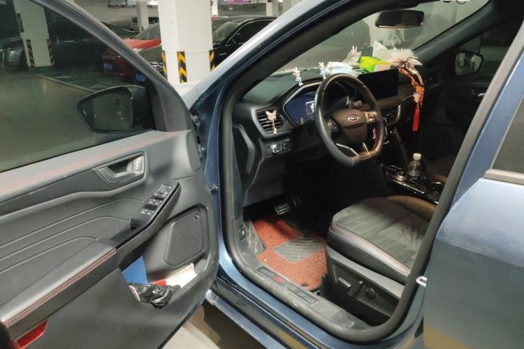 Used Ford Escape 2020 EcoBoost 245 Four-Wheel Drive ST-LINE Deluxe Edition Driver Seat