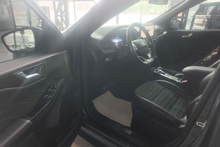 Used Ford Escape 2020 EcoBoost 245 Four-Wheel Drive ST-LINE Deluxe Edition Driver Seat