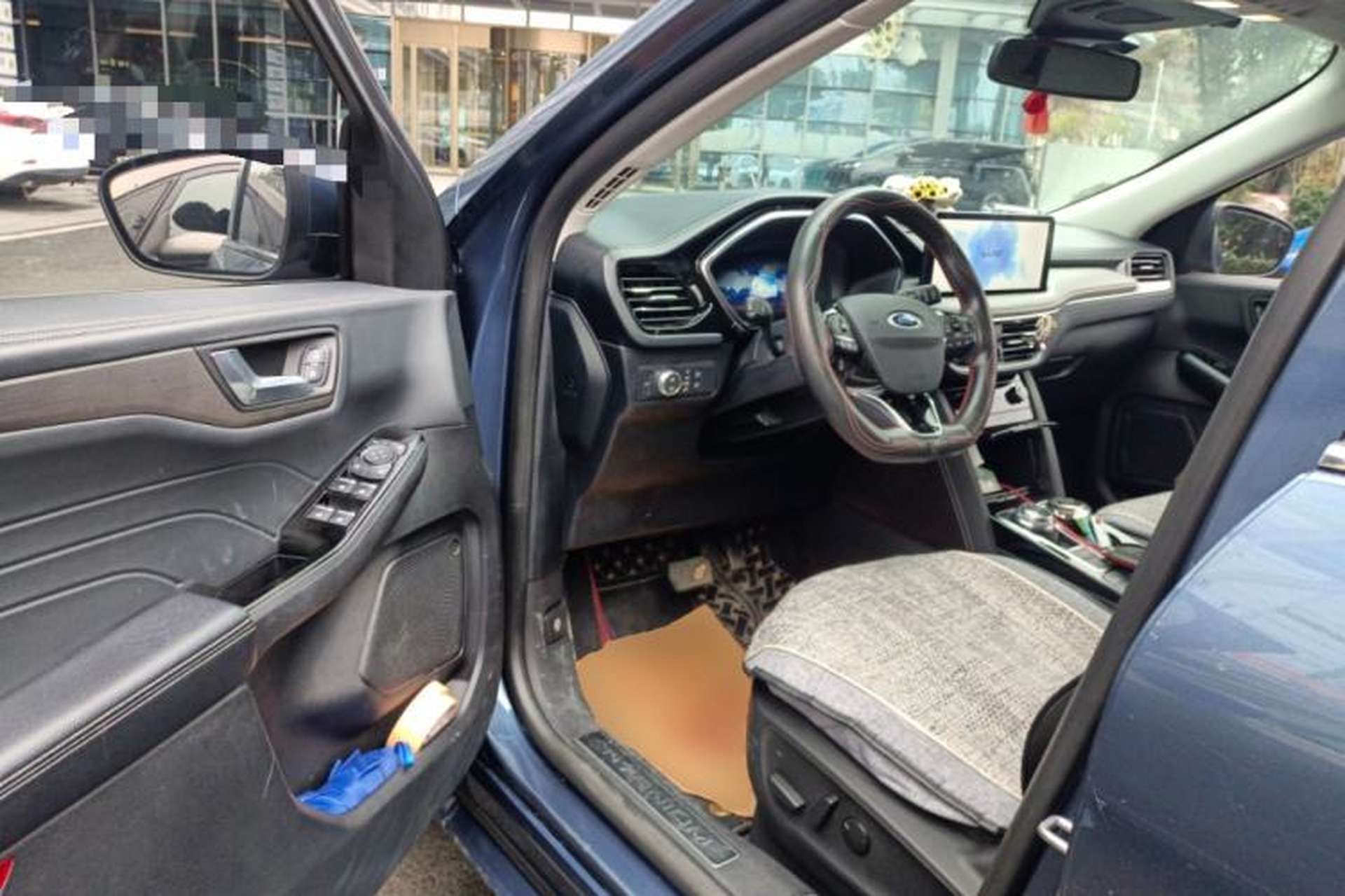 Used Ford Escape 2020 EcoBoost 245 Four-Wheel Drive Luxury Edition Driver Seat