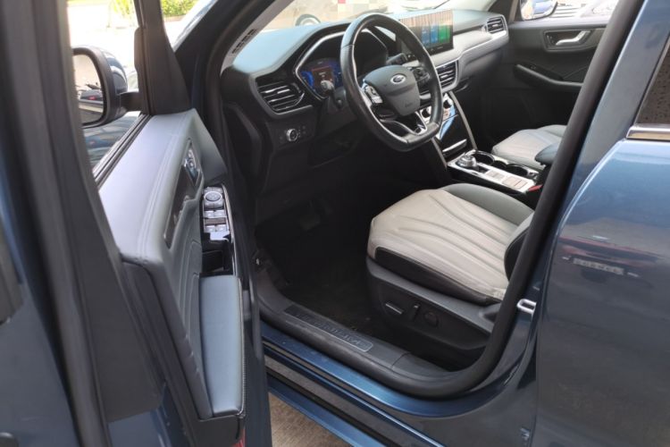 Used Ford Escape 2020 EcoBoost 245 Two-Wheel Drive Smart & Enjoyment Model Driver Seat
