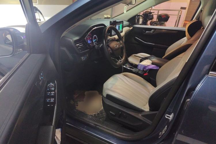 Used Ford Escape 2020 EcoBoost 245 4x4 Enjoyment Model Driver Seat