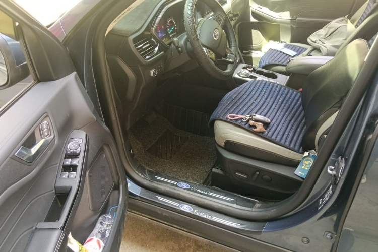 Used Ford Escape 2020 EcoBoost 245 Two-Wheel Drive Smart & Enjoyment Model Driver Seat