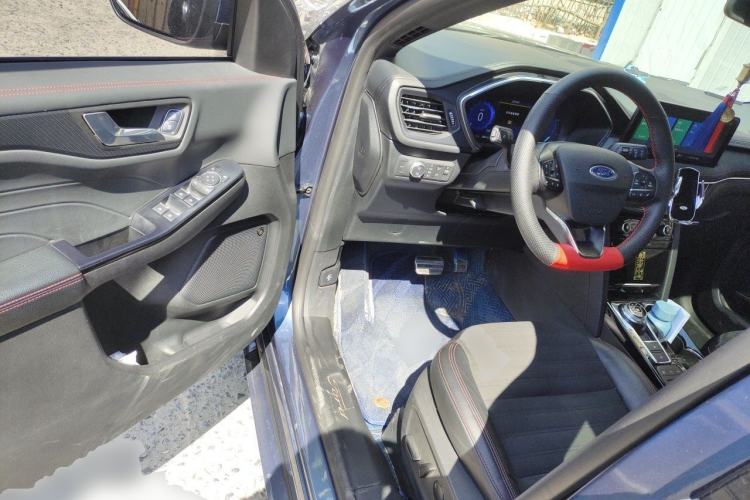 Used Ford Escape 2020 EcoBoost 245 Four-Wheel Drive ST-LINE Deluxe Edition Driver Seat