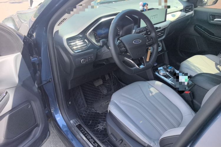 Used Ford Escape 2020 EcoBoost 245 Four-Wheel Drive Titanium Edition Driver Seat