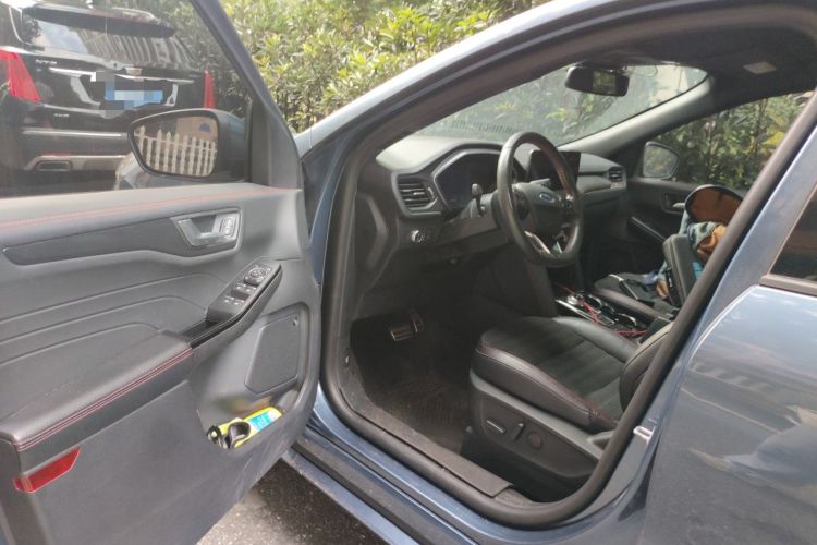 Used Ford Escape 2020 EcoBoost 245 Four-Wheel Drive ST-LINE Deluxe Edition Driver Seat