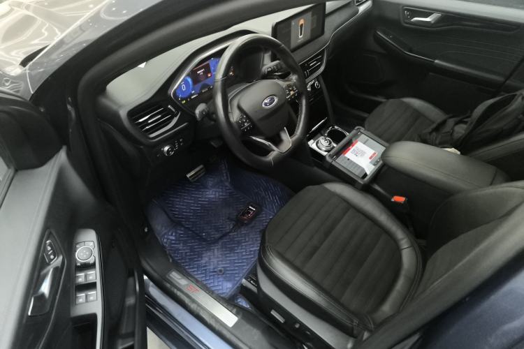 Used Ford Escape 2020 EcoBoost 245 Four-Wheel Drive ST-LINE Deluxe Edition Driver Seat