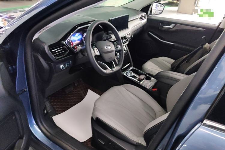 Used Ford Escape 2020 EcoBoost 245 Four-Wheel Drive Titanium Edition Driver Seat