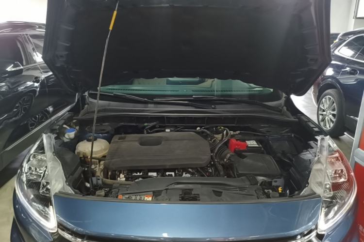 Used Ford Escape 2020 EcoBoost 245 Two-Wheel-Drive Titanium Edition Engine Bay