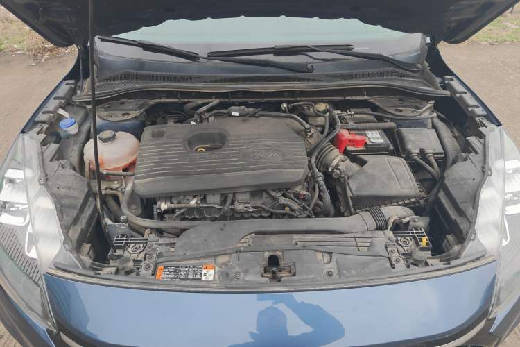 Used Ford Escape 2020 EcoBoost 245 Two-Wheel-Drive Titanium Edition Engine Bay