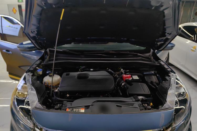 Used Ford Escape 2020 EcoBoost 245 Two-Wheel-Drive Titanium Edition Engine Bay