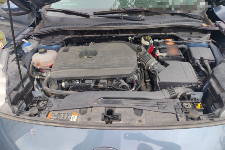 Used Ford Escape 2020 EcoBoost 245 Four-Wheel Drive ST-LINE Deluxe Edition Engine Bay